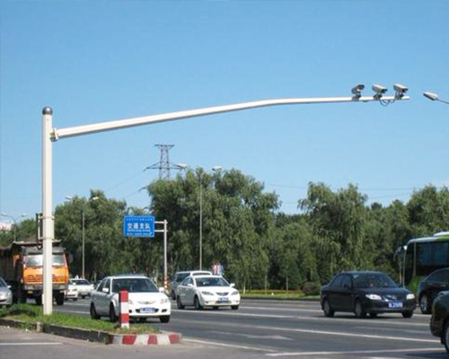 仁布监控杆 仁布监控杆