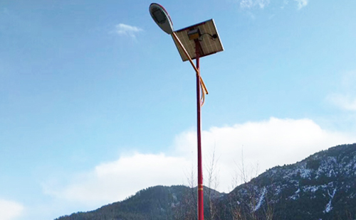 如何选择高质量的仁布太阳能路灯材料：全方位指南