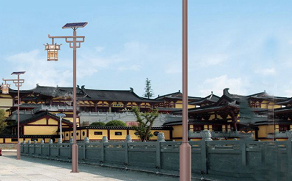 抗风型仁布太阳能路灯：保障稳定照明不受风害