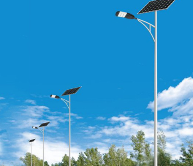 仁布太阳能路灯维护时，这些细节别忽略！